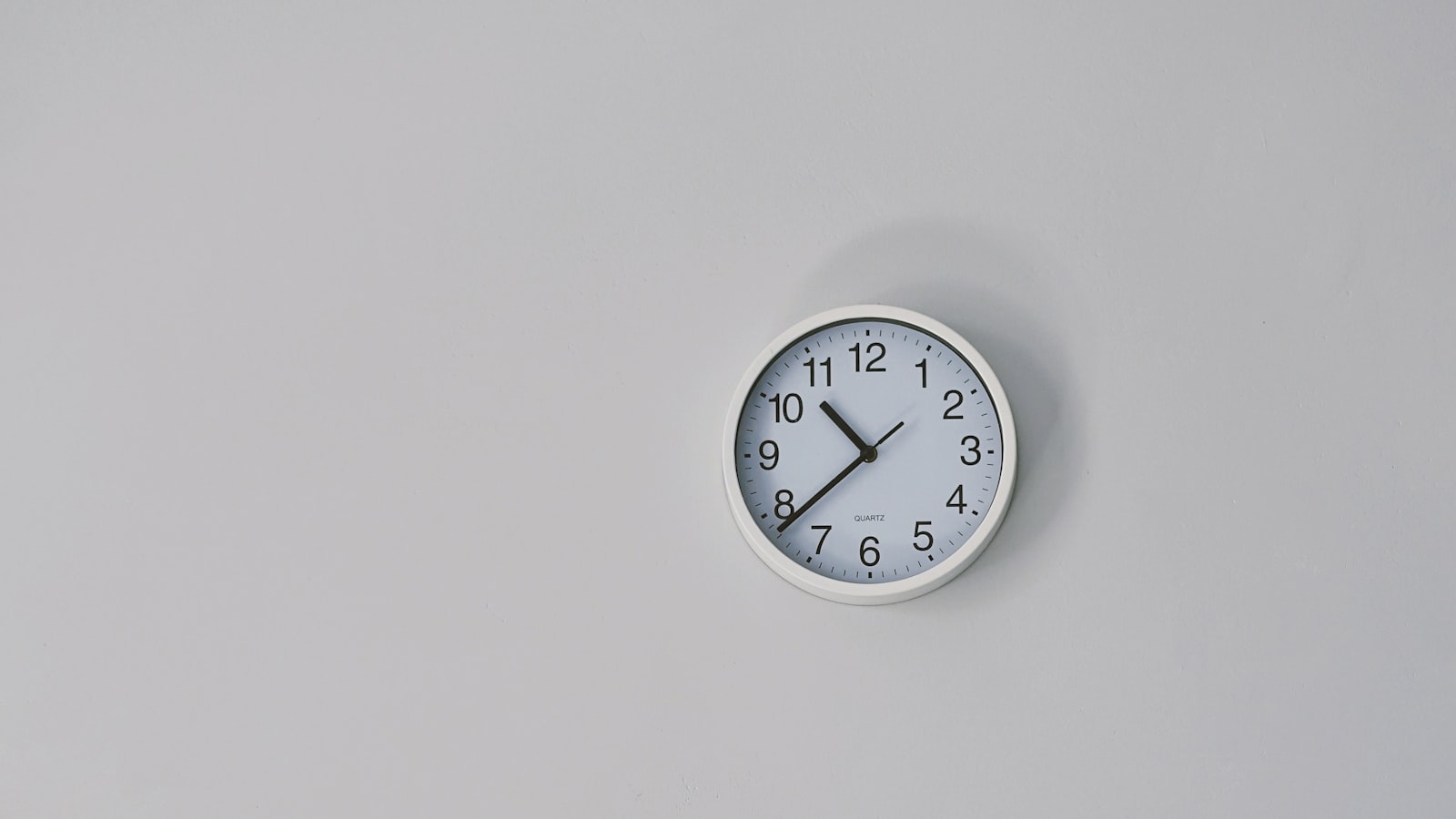 Wall clock, marking the processing times that make the international nurse pathway a sequence rather than a single application