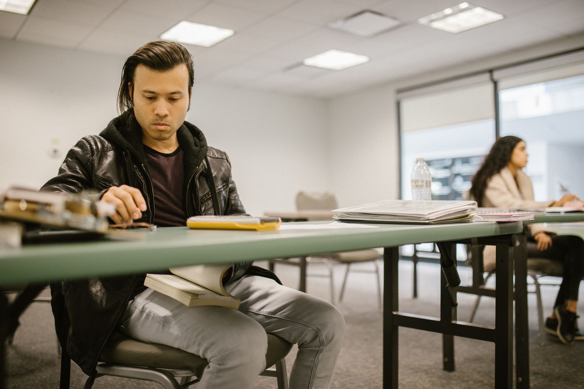 Prospective LPN student taking the ATI TEAS 7 entrance exam on a computer
